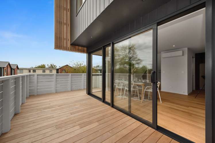 7/2 Manning Street Hamilton Central_13