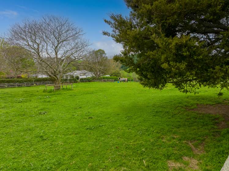 98 Hewson Road Rotoorangi_23