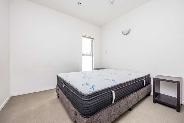 704/17 Vogel Lane Auckland Central_7