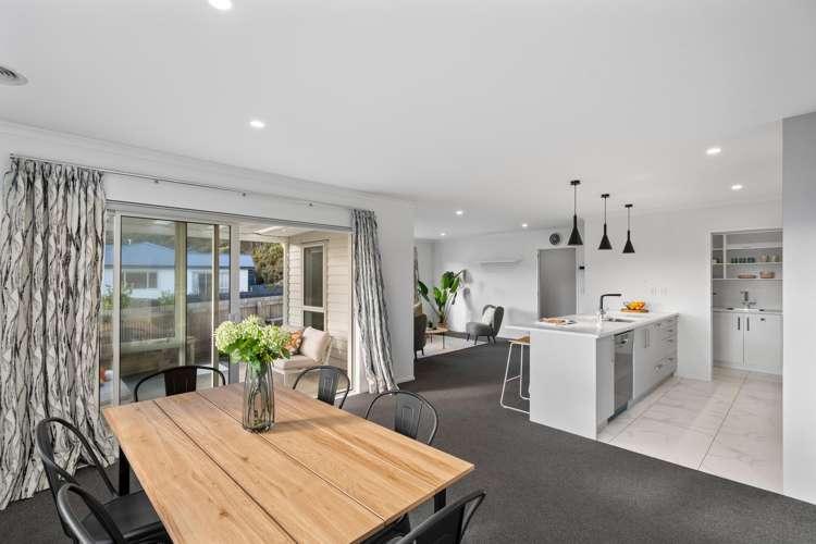 8 Antigua Way_5