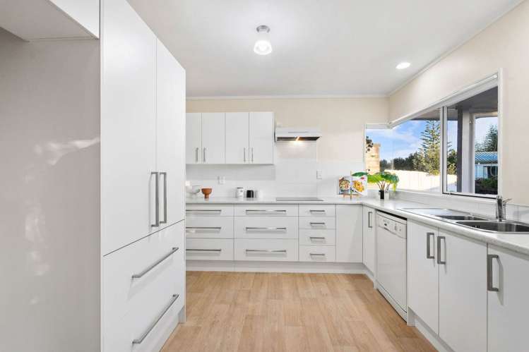 299B Glengarry Road Glen Eden_6