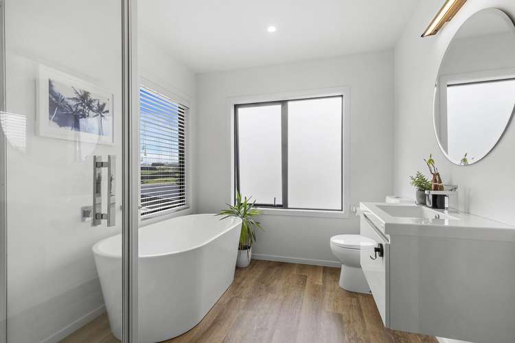 168 Endeavour Drive Whitby_17