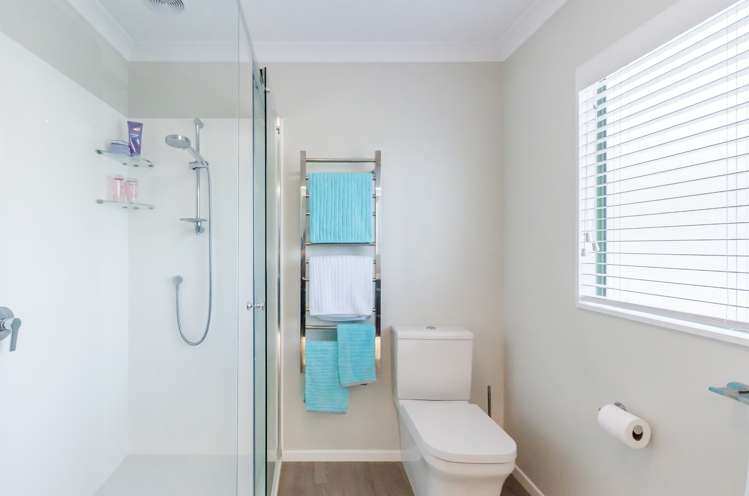 56 Kakariki Grove Waikanae_16