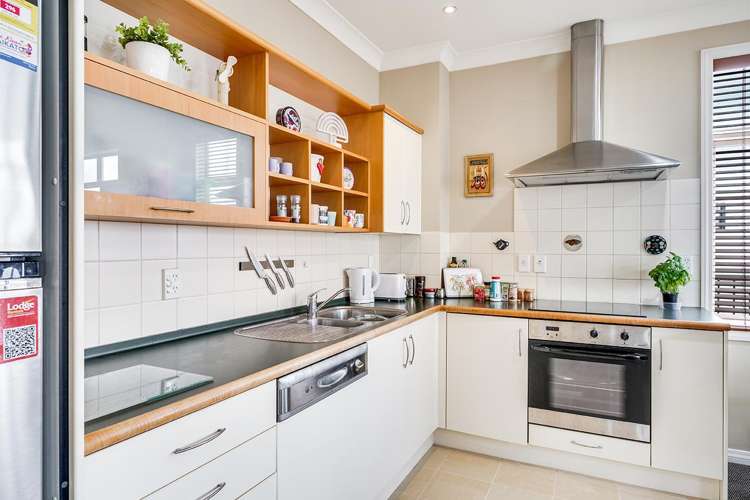 2E/11 London Street Hamilton Central_4