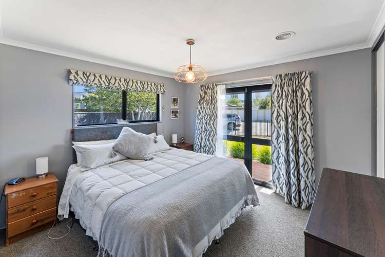 27 Eighty Eight Valley Road Wakefield_11