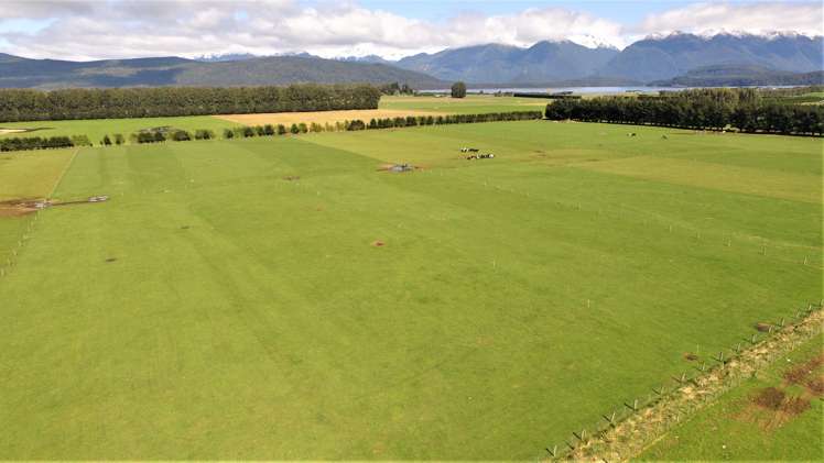 Lot 2/1725B Manapouri Te Anau Highway Manapouri_10