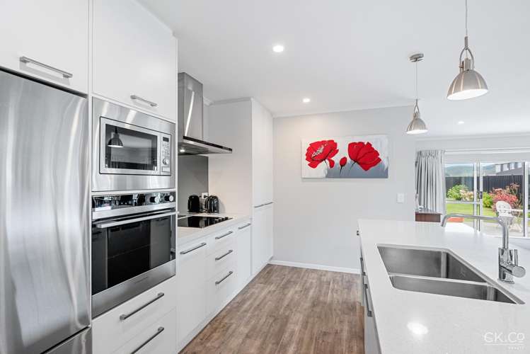 12 Passchendaele Grove Trentham_9