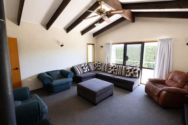 396 Ormond Road Lytton West_1