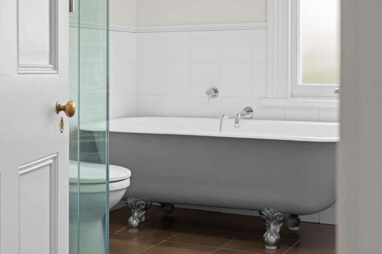 33 Naylor Street Hamilton East_21