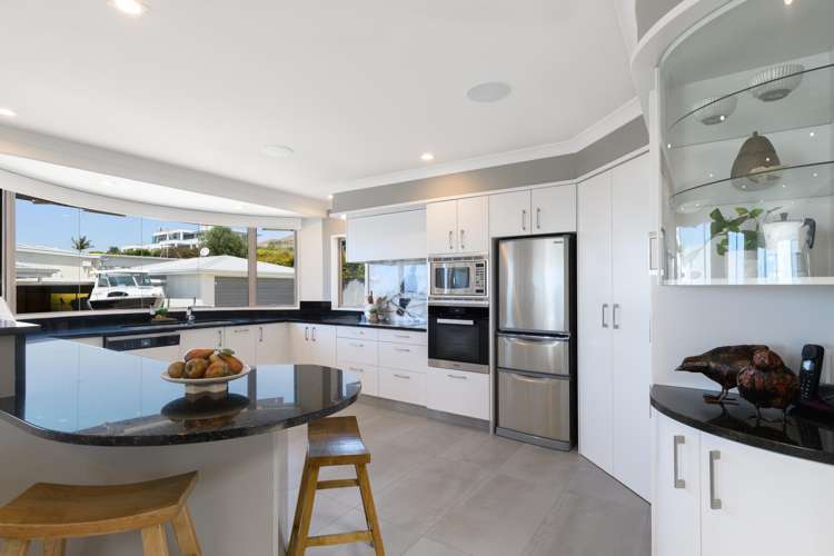 3 Seaview Road Otumoetai_18