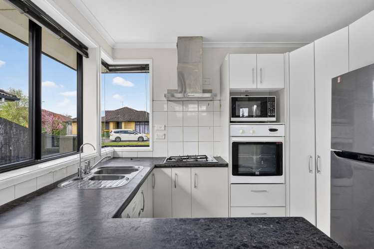 17 Salisbury Place Hamilton East_25