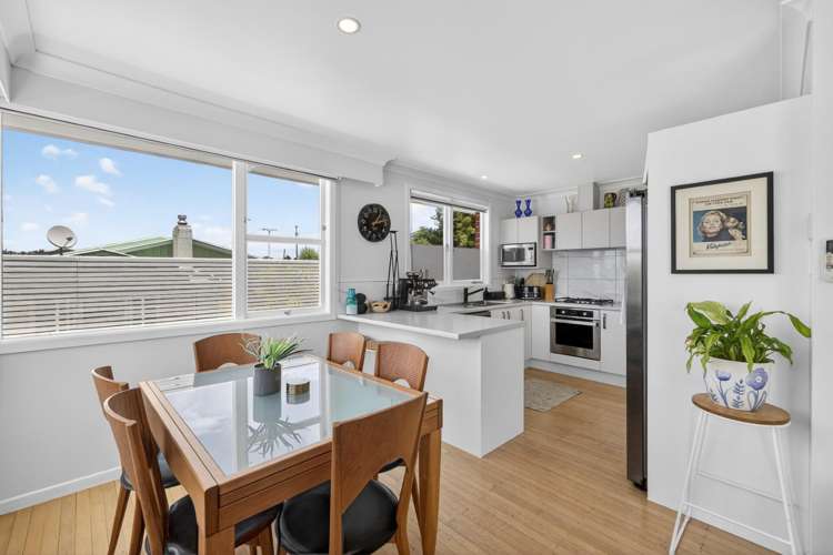 2 Fern Way Brookfield_3