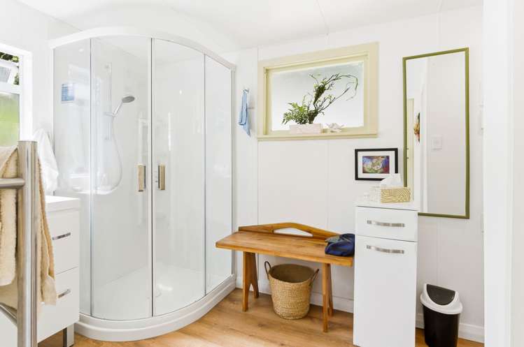 89 Glen Road The Glen_12