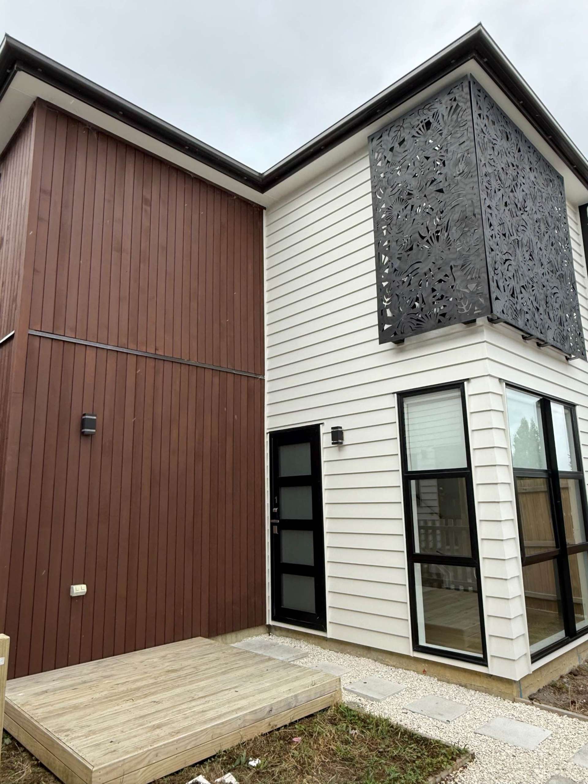 1/63a Hogans Road Glenfield_0