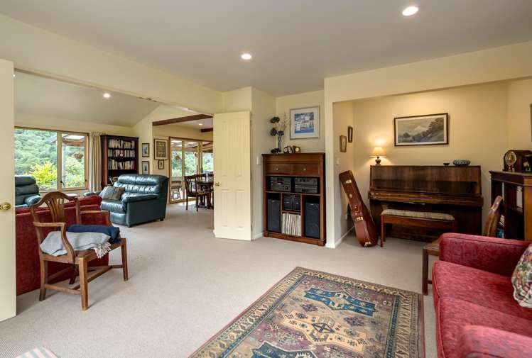 1789 State Highway 2 Kaitoke_15