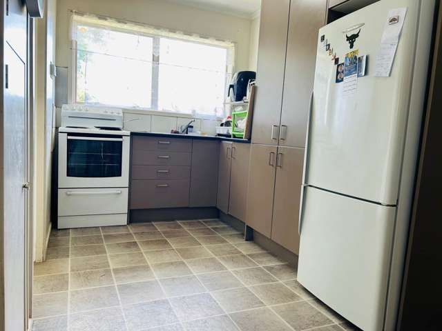 2/18 Liverpool Street Papakura_1