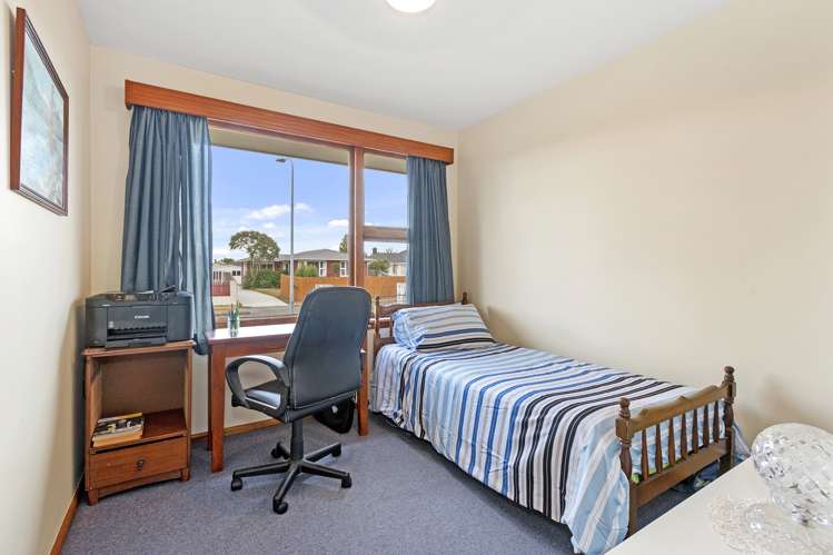 34 Dunstan Crescent Hornby_9