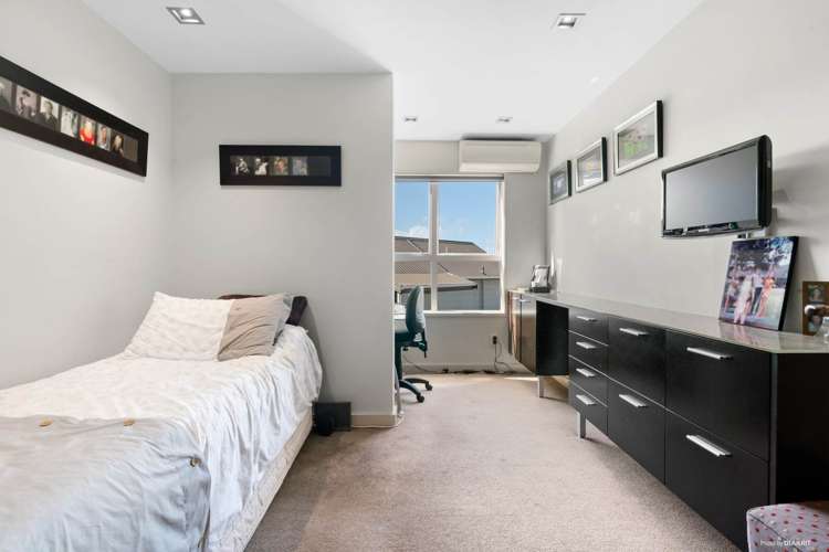 83 William Bayes Place Red Beach_10