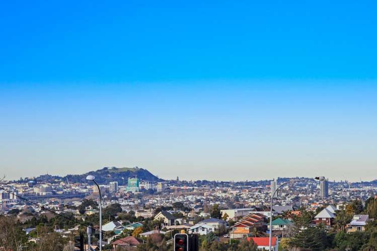 10 Glenfield Road Birkenhead_11