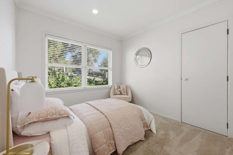 10 Etherege Place Mellons Bay_19
