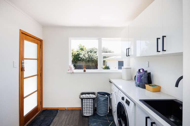 26 Fairview Avenue Feilding_8