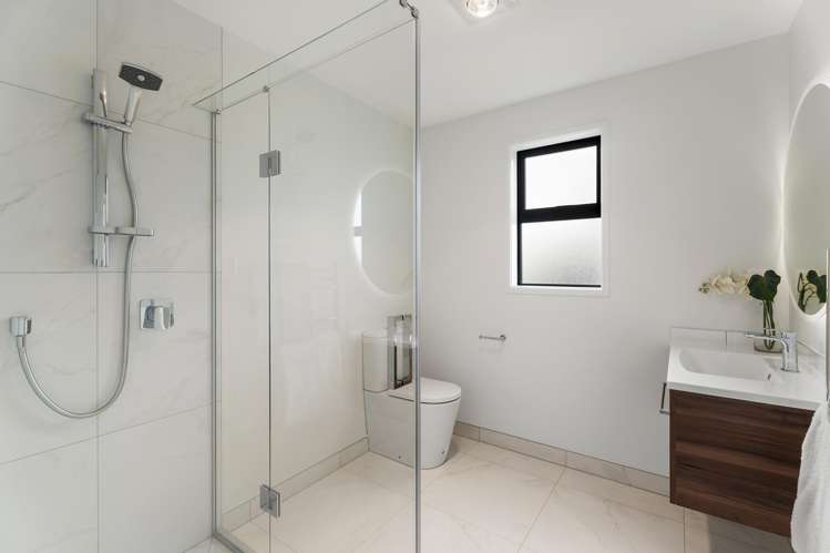 4 Moa Road Point Chevalier_11