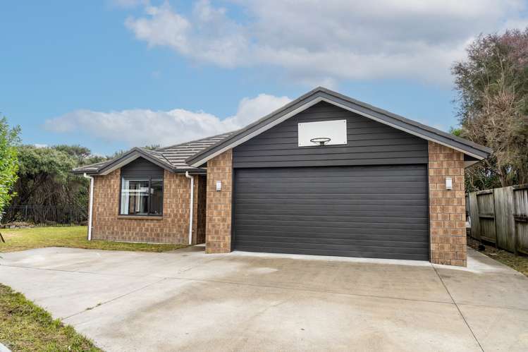 82 Barrington Drive Huntington_18