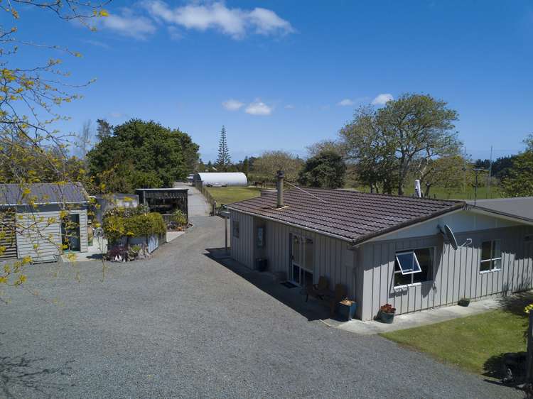 15 Pairatahi Road Kaingaroa_5