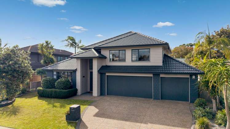 21 Pine Harbour Parade_2