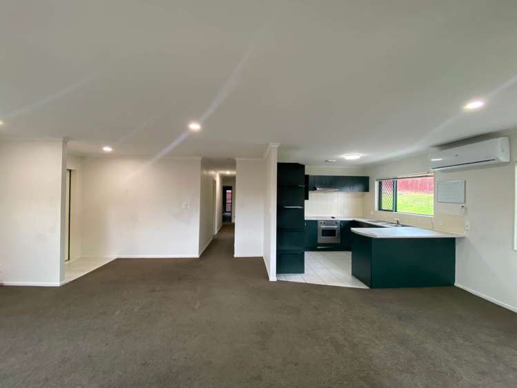 69 Castlefinn Drive Weymouth_1