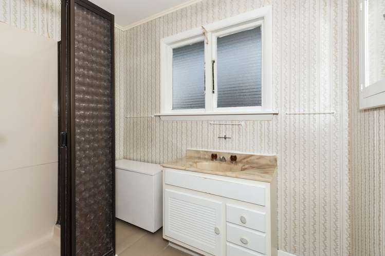 70 Manurere Street Hei Hei_9