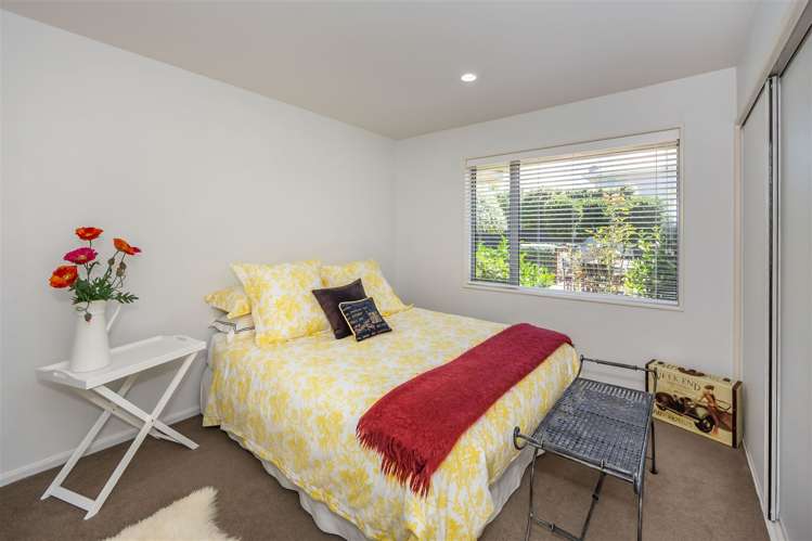 7 Applefield Court Northwood_15