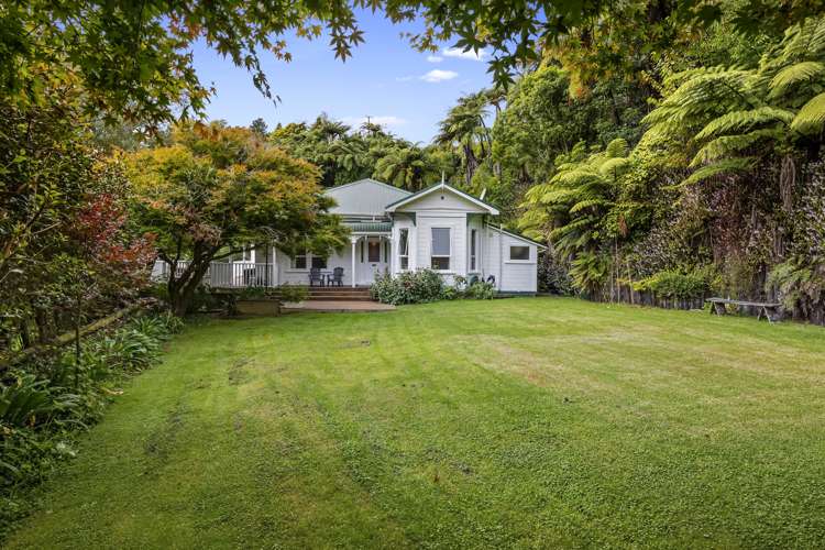 160A Frankley Road Frankleigh Park New Plymouth Houses for Sale