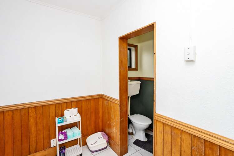 8 Centre Street Strathern_12