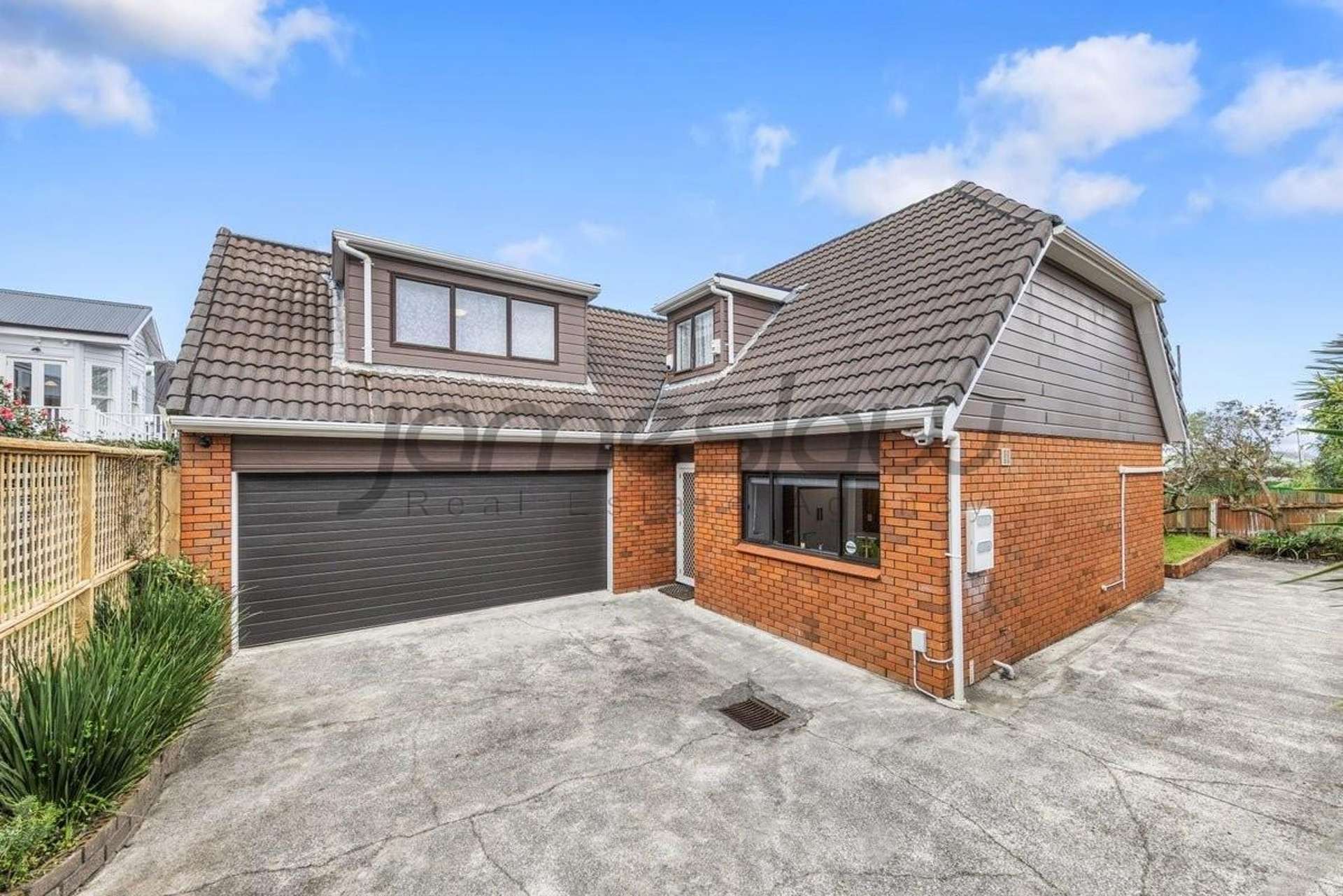 2/119 Saint Andrews Road Epsom_0
