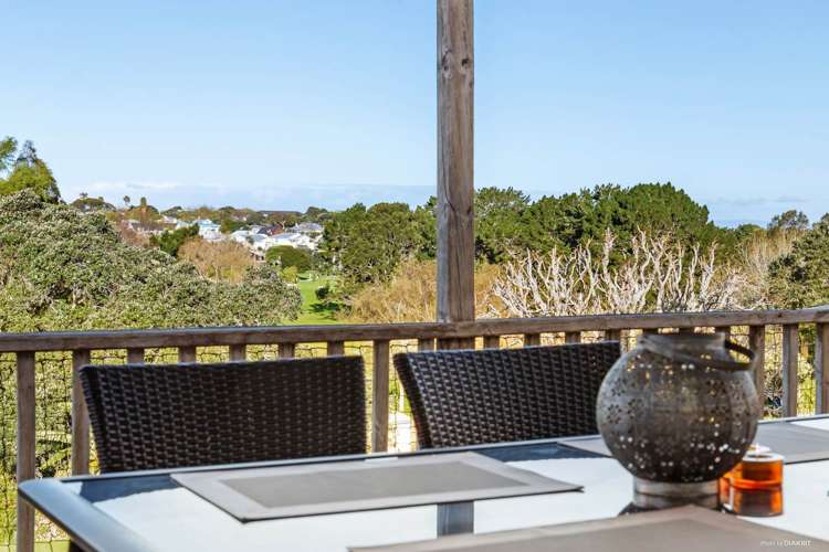 37 Hanlon Crescent Narrow Neck_14