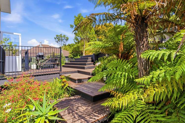 37 Earls Road St Clair_31