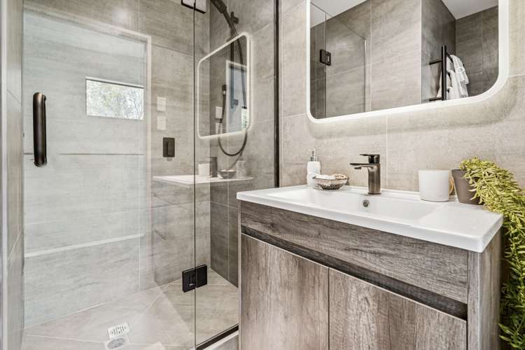 6/14 Freyberg Place Howick_11