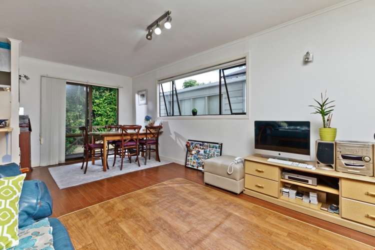 2/34 Corunna Road Milford_5