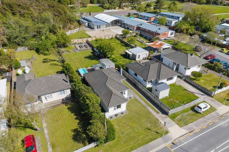 203 Wellington Road Wainuiomata_6