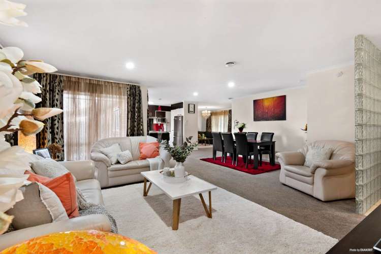 1 Watersfield Place Flat Bush_3