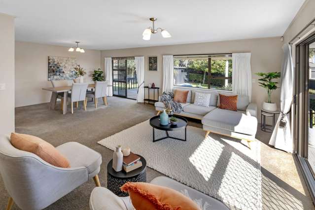 2/5 Askew Place Farm Cove_3