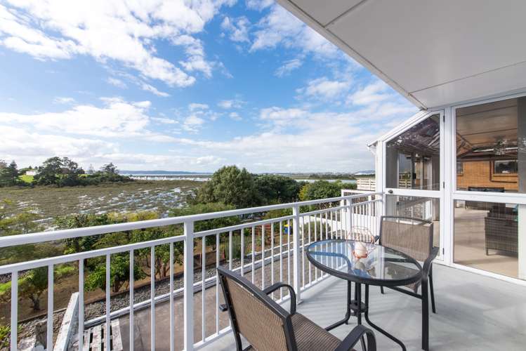 102 Tiroroa Avenue Te Atatu South_9