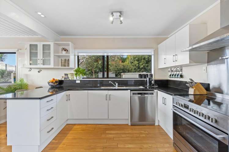 1/893 Beach Road_4