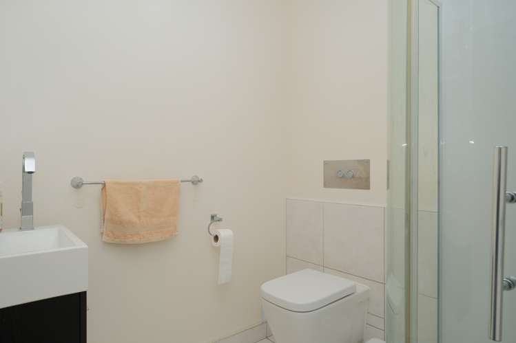 79 North Road North East Valley_11