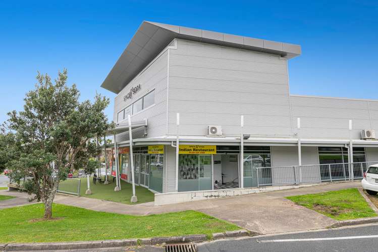 9B/15 Karepiro Drive Stanmore Bay_13