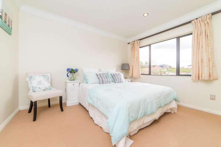 27 Medallion Drive Oteha_13