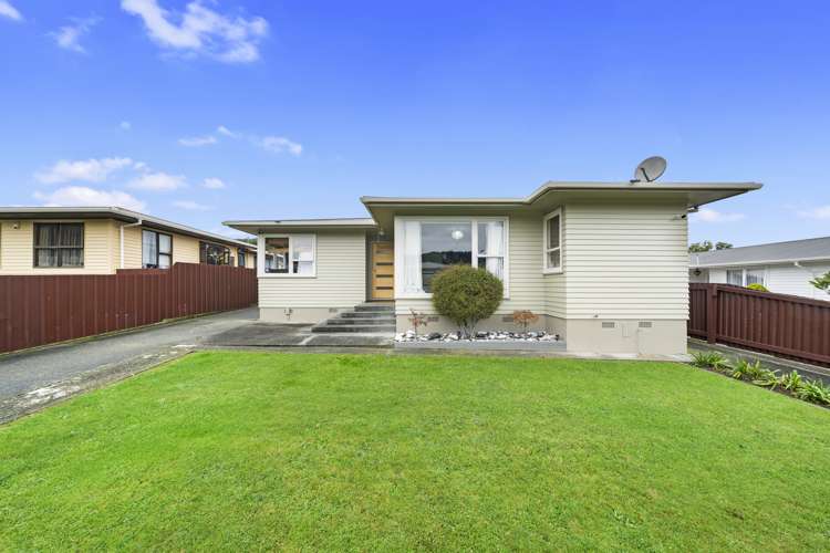 40 Momona Street Wainuiomata_18