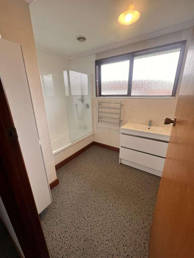 A/48 Kitchener St Gore_3