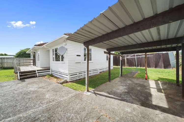 2/8 Fisher Crescent Otara_11